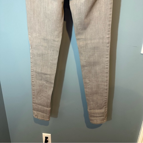 Urban Outfitters BDG Cigarette Jeans in Light Grey Denim - Picture 7 of 9